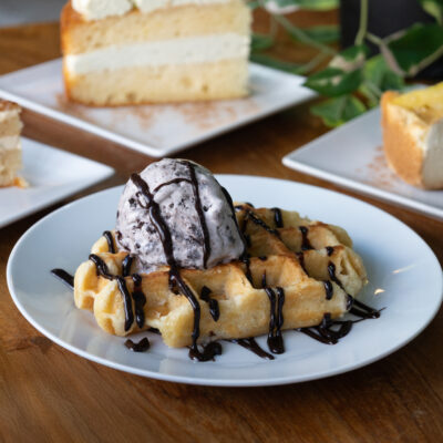 Gofre con chocolate y nata